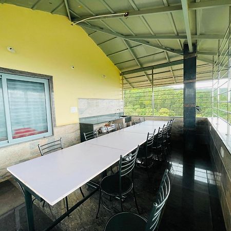 Rashi Z View Estate Stay Tarikere Екстериор снимка
