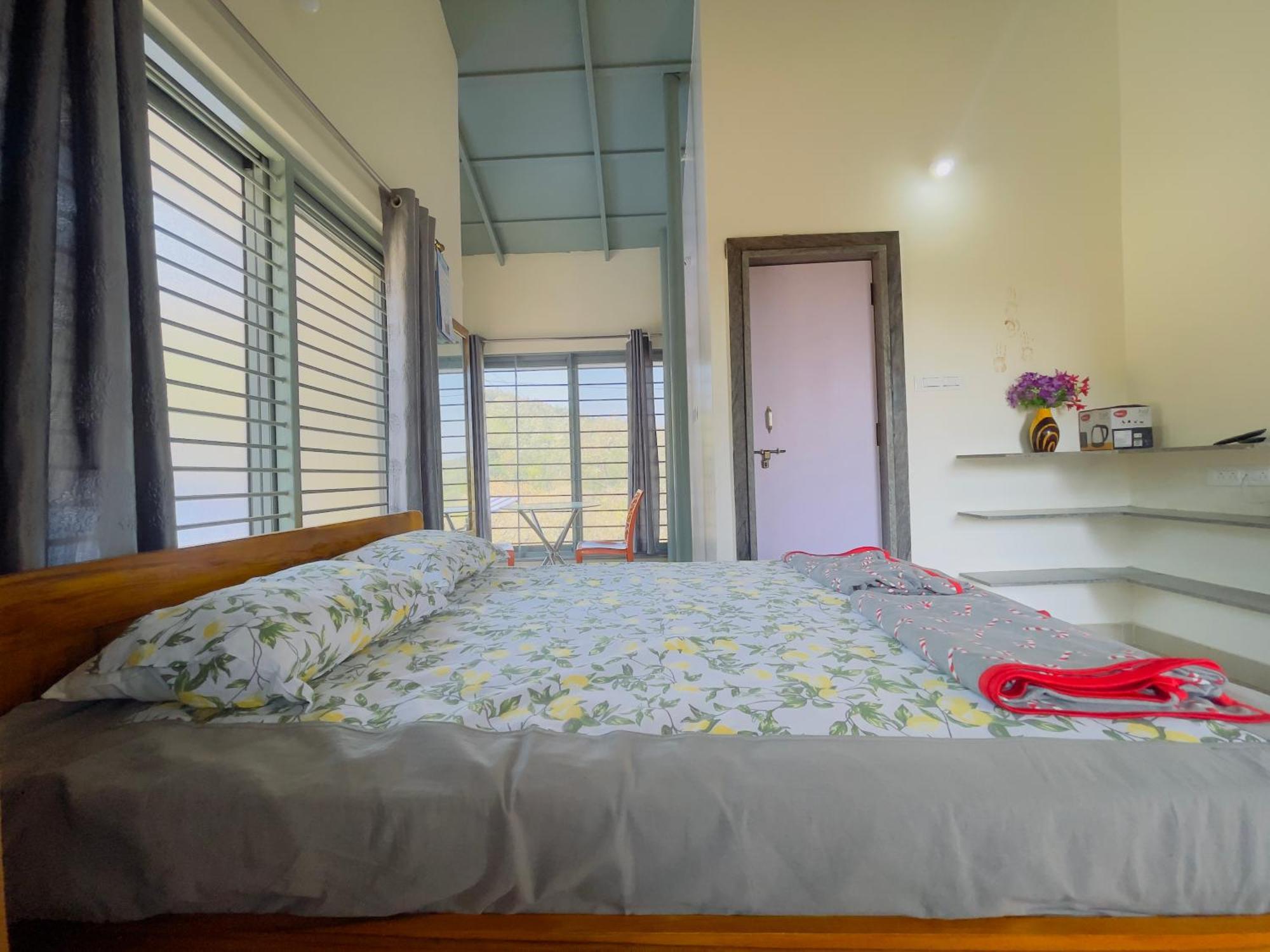 Rashi Z View Estate Stay Tarikere Екстериор снимка