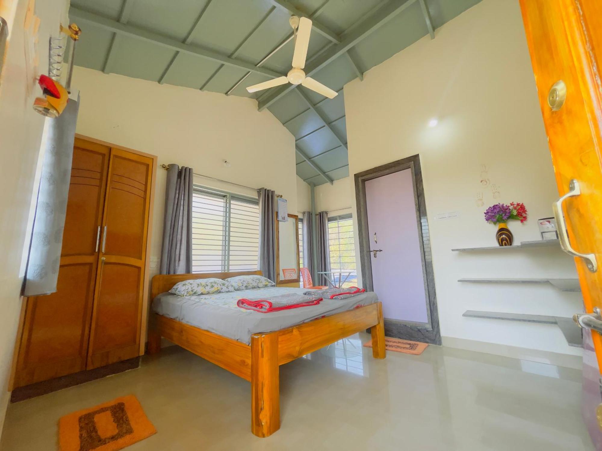 Rashi Z View Estate Stay Tarikere Екстериор снимка
