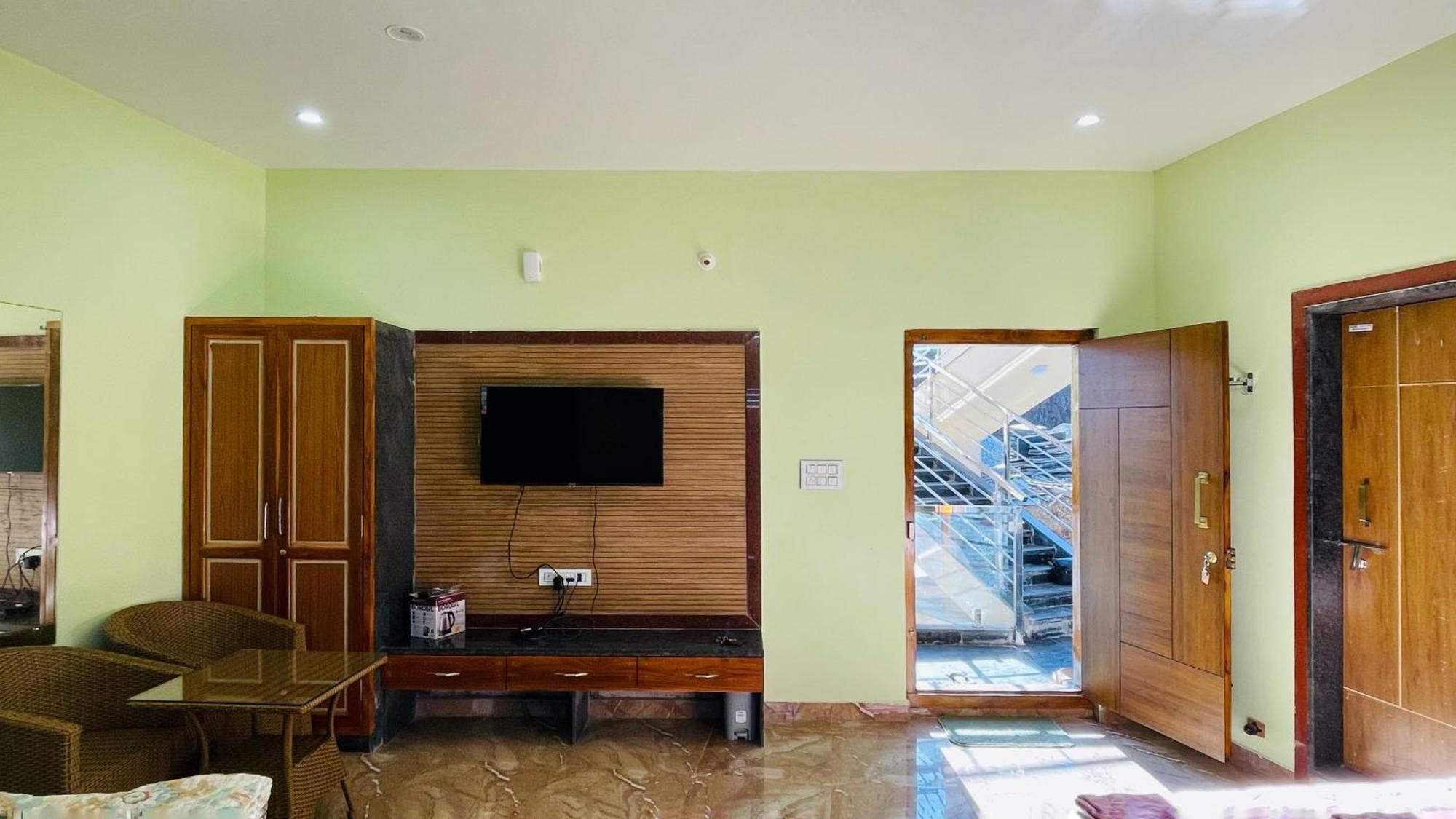 Rashi Z View Estate Stay Tarikere Екстериор снимка