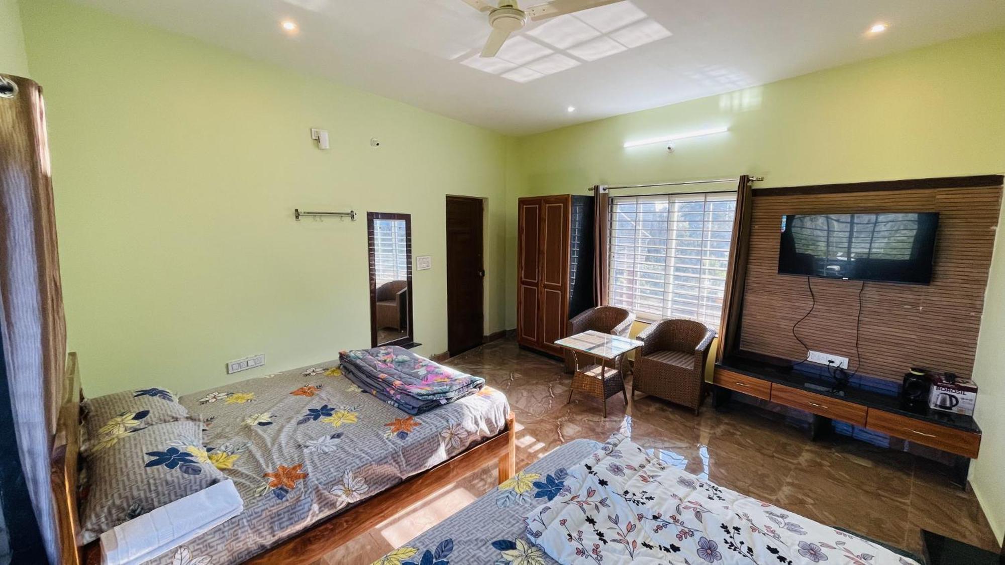 Rashi Z View Estate Stay Tarikere Екстериор снимка