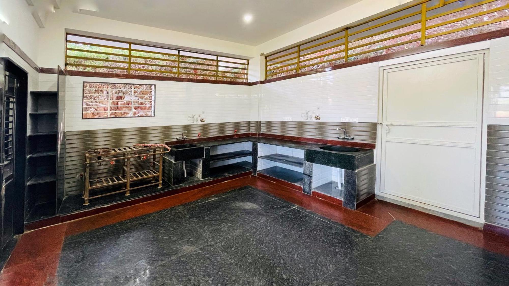 Rashi Z View Estate Stay Tarikere Екстериор снимка